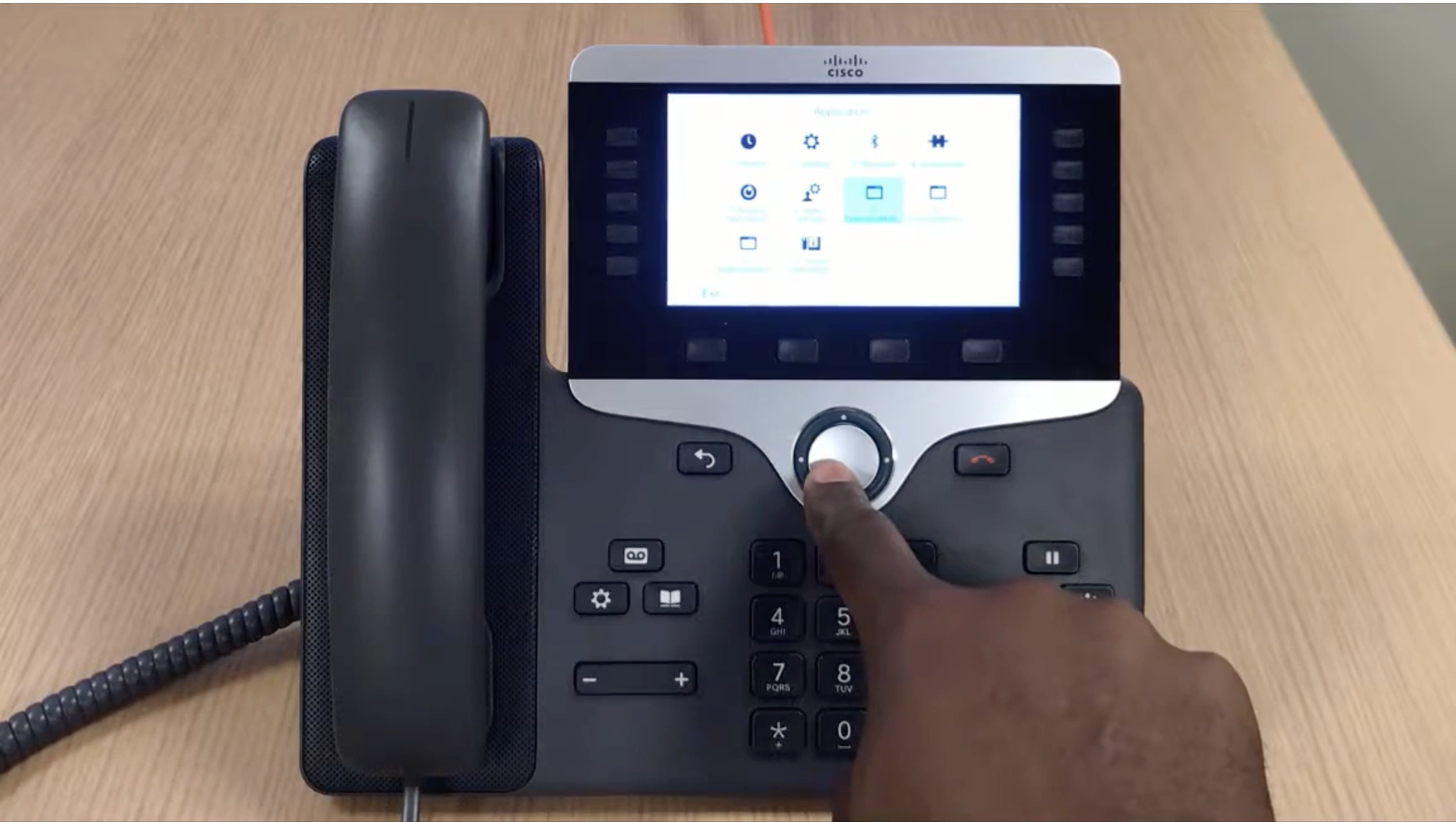 Extension Mobility with Cisco Phones